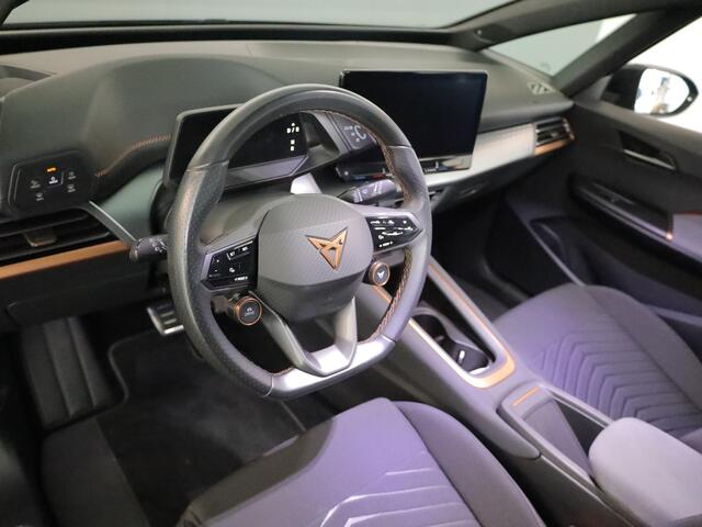 Cupra Born Adrenaline 62 kWh 230 pk | SOH 93,62% | Navigatie | Parkeersensoren | Achteruitrijcamera | Keyless | Stoelverwarming |