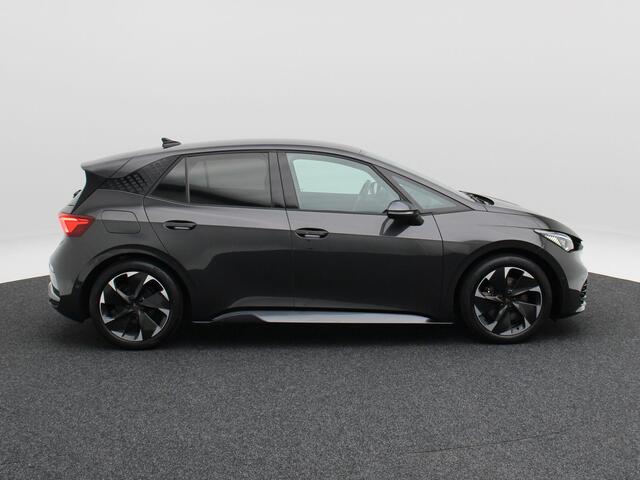 Cupra Born Adrenaline 62 kWh 231 Pk | Stoel/Stuurverwarming | Camera | Adaptive Cruise | CarPlay | Beats Audio | 19 Inch | 74.166 Km !!