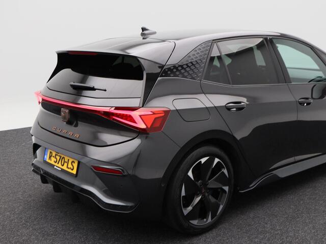 Cupra Born Adrenaline 62 kWh 231 Pk | Stoel/Stuurverwarming | Camera | Adaptive Cruise | CarPlay | Beats Audio | 19 Inch | 74.166 Km !!