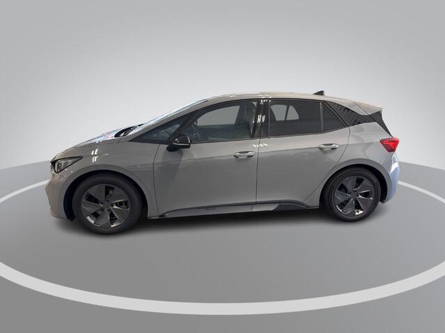 Cupra Born Impulse 62 kWh 204pk · Camera · Keyless · Apple/Android Car Play · ACC · Stuurwielverwarming · Sportstoelen · 18"Velgen ·