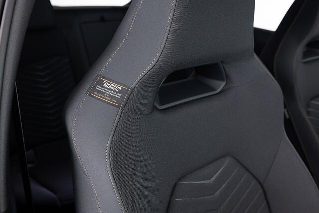 Cupra Born Business Limited 77 kWh 230PK | Full LED | ECC | CARPLAY | VELGEN | SOH: 100% |
