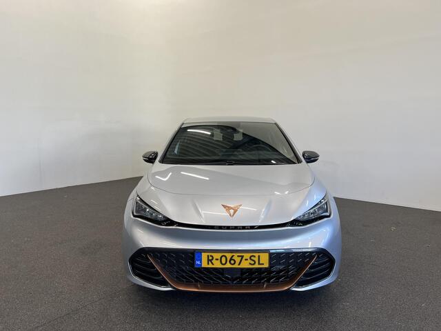 Cupra Born Business 62 kWh Navigatie Apple Carplay/Android Auto Camera Parkeersensoren Adaptive Cruise Control Stuurverwarming Lichtmetalen velgen Climate Control