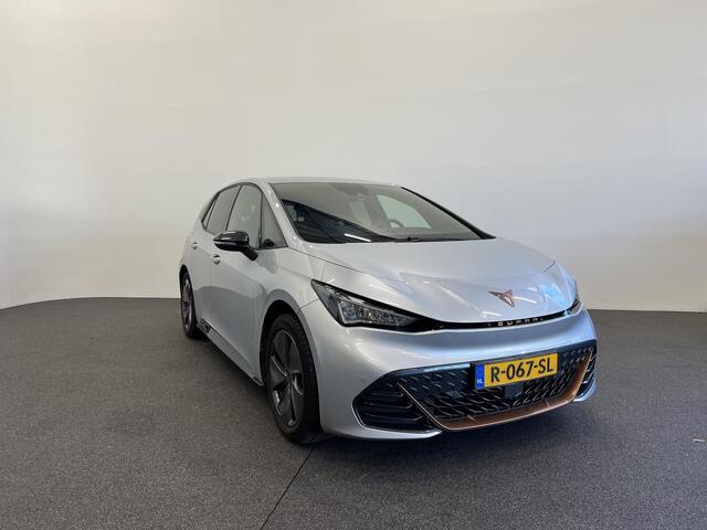 Cupra Born Business 62 kWh Navigatie Apple Carplay/Android Auto Camera Parkeersensoren Adaptive Cruise Control Stuurverwarming Lichtmetalen velgen Climate Control
