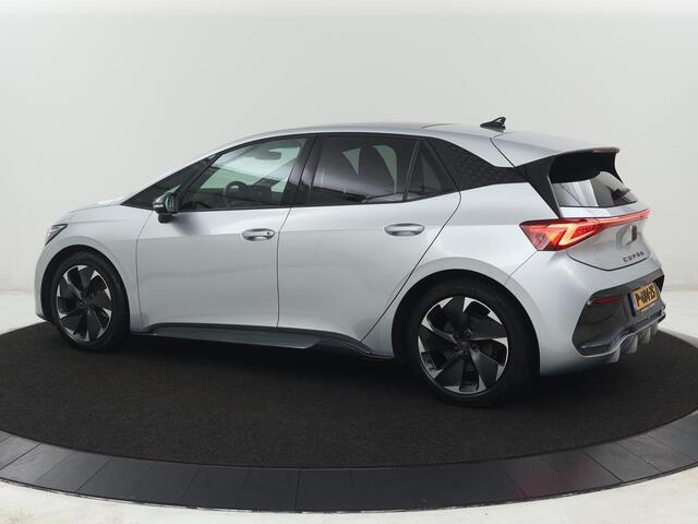 Cupra Born Business 62 kWh | SOH 91.0% | Panoramadak | Adaptive cruise | Camera | Park assist | Stuur/stoel verwarming | Sfeerverlichting | Full LED |