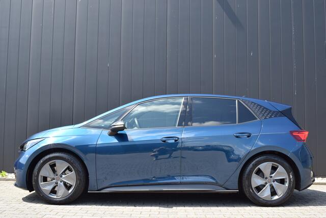 Cupra Born Essential 62 kWh SOH 92% LED | Carplay | Standkachel | Sfeerverlichting | Virtual | Sportstoelen