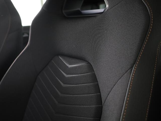 Cupra Born Business Limited 63 kWh 231PK | Navigatie | 19 Inch | Achteruitrijcamera | Adaptieve Cruise Control | Draadloze Carplay & Android auto |