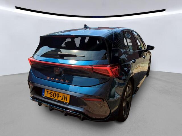 Cupra Born Adrenaline 62 kWh / Navigatie / Achteruitrij camera / 19'' LMV / Transport