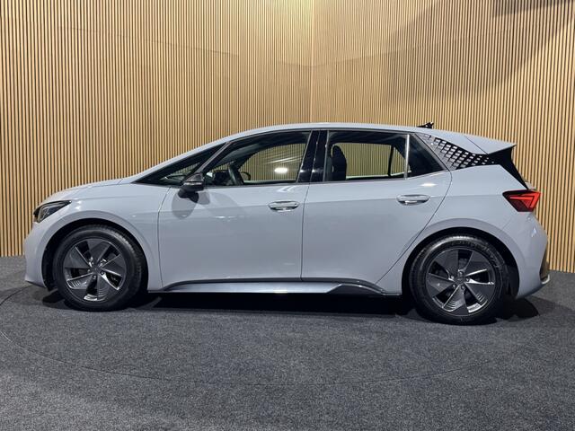 Cupra Born Business 62 kWh | Warmtepomp | Stoel/stuurverwarming | Camera |