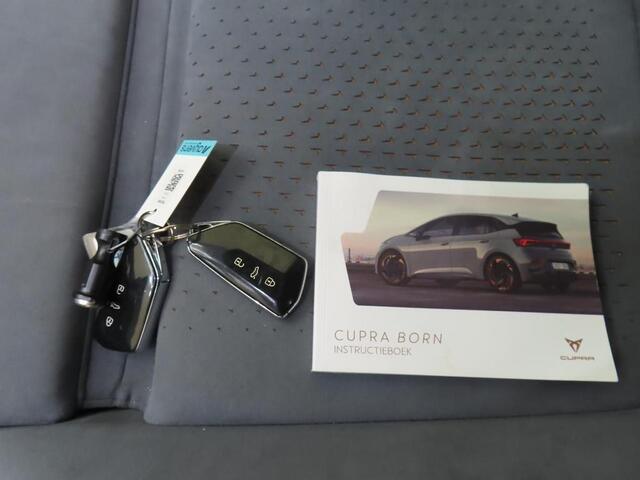 Cupra Born PERFORMANCE ONE 62 KWH (92% SOH) I STOELVERWARMING I ADAPTIVE CRUISE CONTROL I P-CAMERA I APPLE CARPLAY