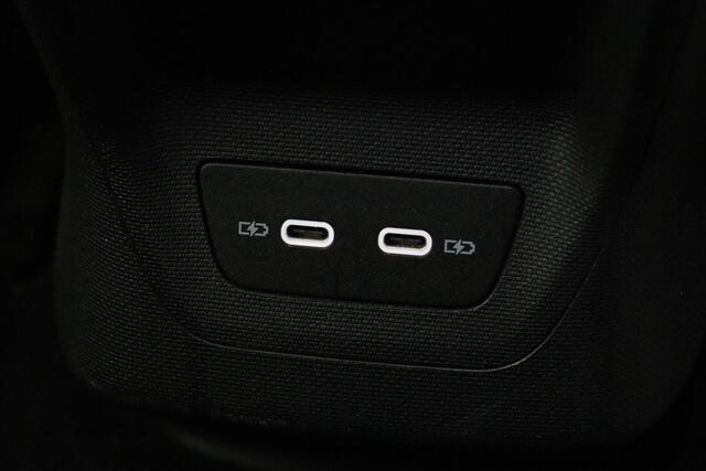 Cupra Born ADRENALINE ONE 62 kWh -CAMERA|ADAP.CRUISE|KEYLESS|STOEL/STUURVERW.|PRIVACY.GLAS|19"