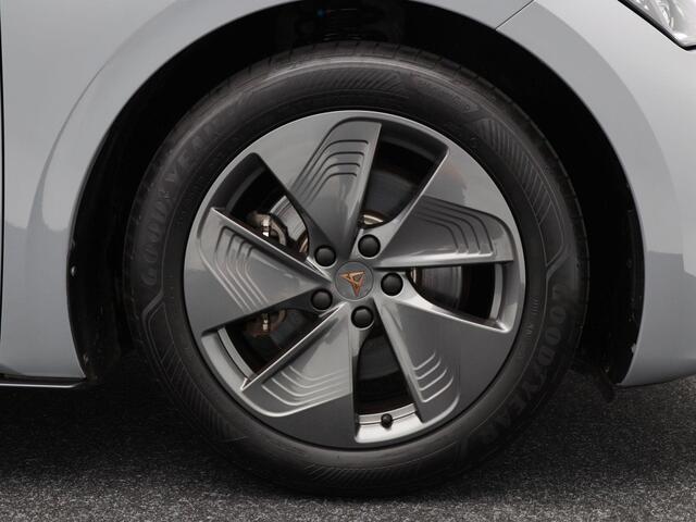 Cupra Born Business Plus 62 kWh 204 Pk | Stoel/Stuurverwarming | Adaptive Cruise | Climatronic | CarPlay | 18 Inch | 21.452 Km !!