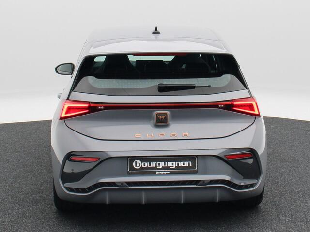 Cupra Born Business Plus 62 kWh 204 Pk | Stoel/Stuurverwarming | Adaptive Cruise | Climatronic | CarPlay | 18 Inch | 21.452 Km !!