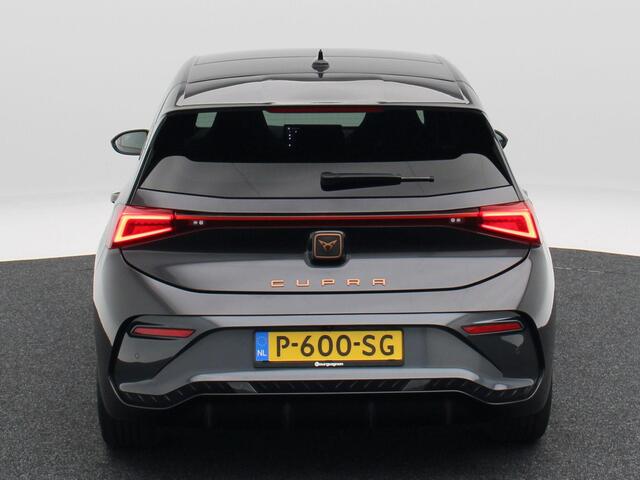 Cupra Born Copper Edition One 62 kWh 204 Pk | Stoelverwarming | Adaptive Cruise | Panoramadak | Head Up | Navigatie | Camera | CarPlay | 20 Inch | 95.151 Km !!