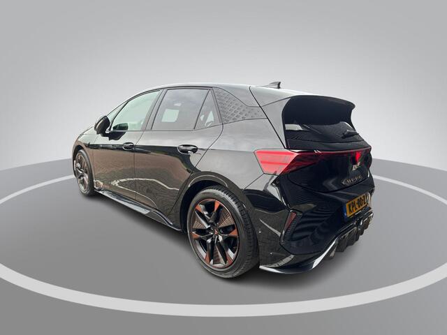 Cupra Born Performance 61 kWh 190 PK l 19" Storm Copper l Side Assist l Elektrische stoelen l Leverbaar per oktober
