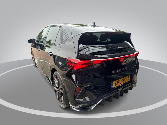 Cupra Born Performance 61 kWh 190 PK l 19" Storm Copper l Side Assist l Elektrische stoelen l Leverbaar per oktober