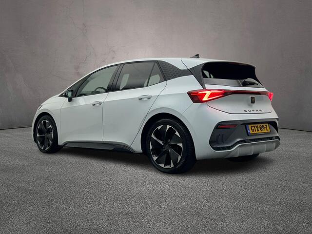 Cupra Born Business 230pk Automaat Adaptive cruise control, Navigatie, Achteruitrijcamera, LED koplampen, App connect, Parkeersensoren, Stuurwiel verwarmd