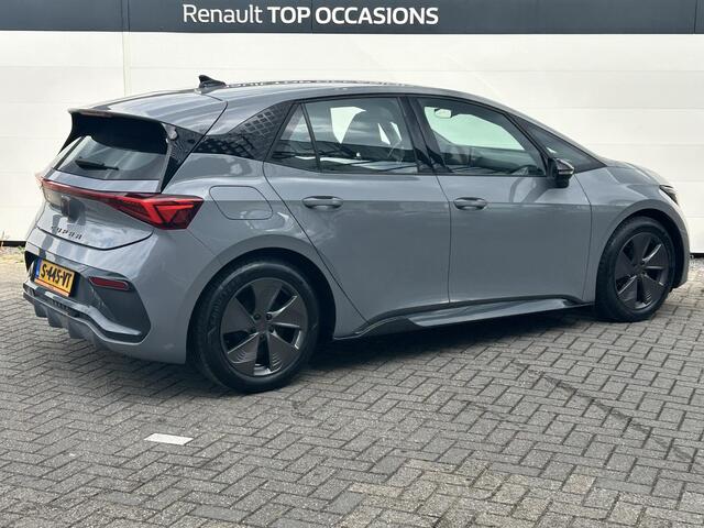 Cupra Born Business One 62 kWh | SoH 94,9% | Navigatie | Camera | Verwarmbare Voorstoelen |