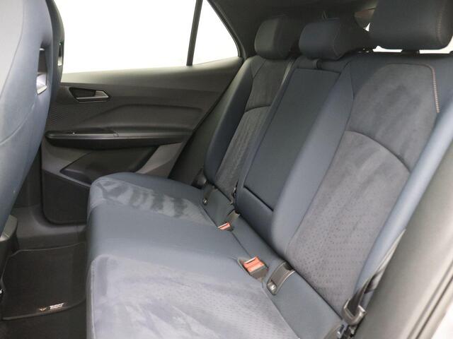 Cupra Born Impulse 62 kWh 204PK Aut. SOH 93,1%, 19'' LM Velgen, Elektrisch verstelbare bestuurdersstoel, Stoel-stuurverwarming, Full LED verlichting, Achteruitrijcamera