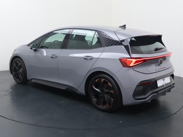 Cupra Born Impulse 62 kWh | 204 PK | SoH % | Adaptive Cruise Control | Achteruitrijcamera | Beats audio | LED verlichting | Navigatiesysteem | Sfeerverlichting | Stuurverwarming | Apple Carplay / Android Auto |