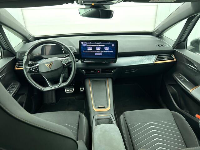 Cupra Born Business 62 kWh Automaat Navigatie Apple Carplay/ Android Auto Camera Parkeersensoren Adaptive Cruise Control Stoel- en stuurverwarming Full Led Climate Control Lichtmetalen velgen