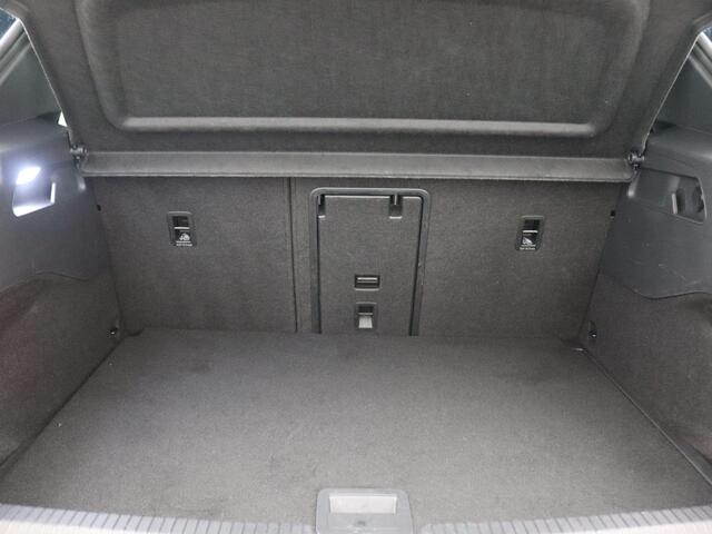 Cupra Born Adrenaline 62 kWh 204PK Aut. SOH 91,64%, Warmtepomp, Keyless, Achteruitrijcamera, Stoel-Stuurverwarming, 19" LM Velgen, Adaptieve Cruise Control