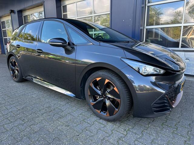 Cupra Born Adrenaline One 62 kWh, Stuur/stoel verwarming, Camera, Carplay, ALL IN prijs!
