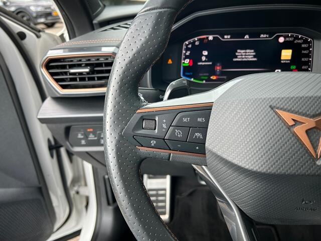 Cupra Formentor 1.4 E-Hybrid VZ Copper Edition 245PK