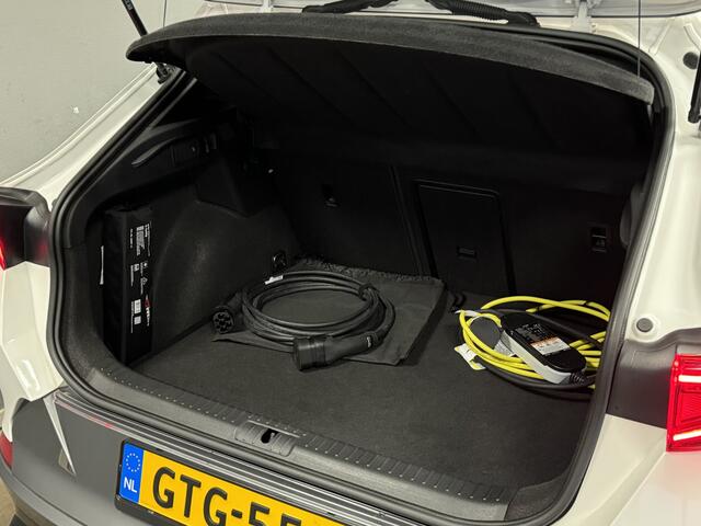 Cupra Formentor 1.4 e-Hybrid Panoramdak/AdaptieveCruise/Camera