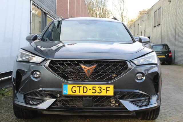 Cupra Formentor 1.5 TSI Business Edition Achteruitrijcamera l Navigatie l Parkeer assistent l Adaptive cruise control l DAB l Airco l Stoel + stuur verwarming l LED lampen
