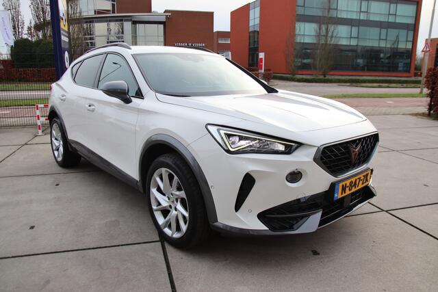 Cupra Formentor 1.5 TSI DSG Business ed. Camera, Carplay, Stoel/stuur vw, Nieuwjaar actie!