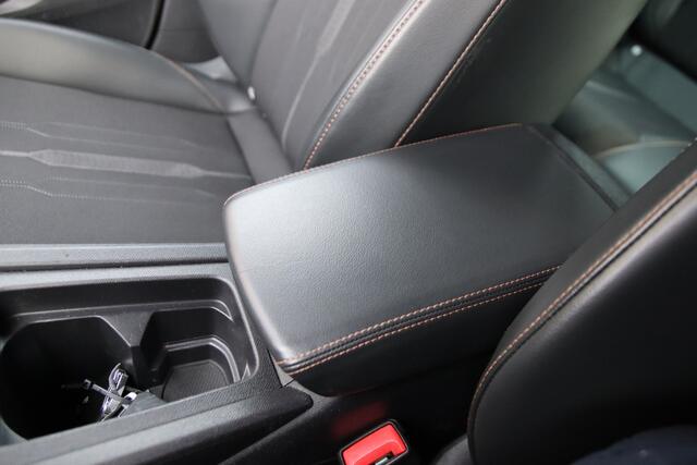 Cupra Formentor 1.5 TSI DSG Business ed. Camera, Carplay, Stoel/stuur vw, Nieuwjaar actie!
