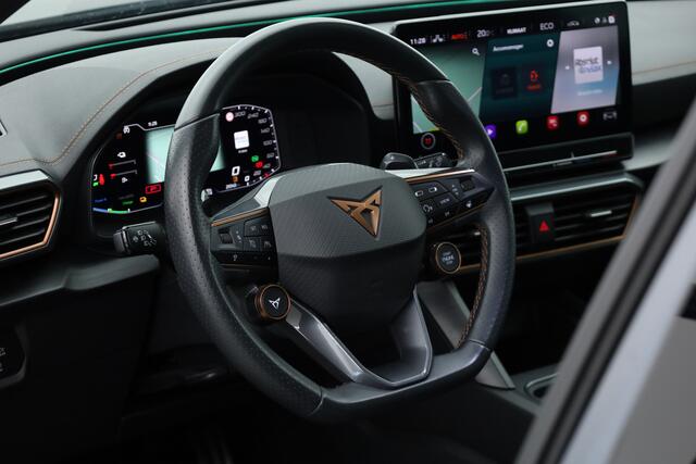 Cupra Formentor 1.4 e-Hybrid VZ Performance | Navi | Camera | Elek. Trekhaak | Stoel- Stuurverw. | Mat grijs