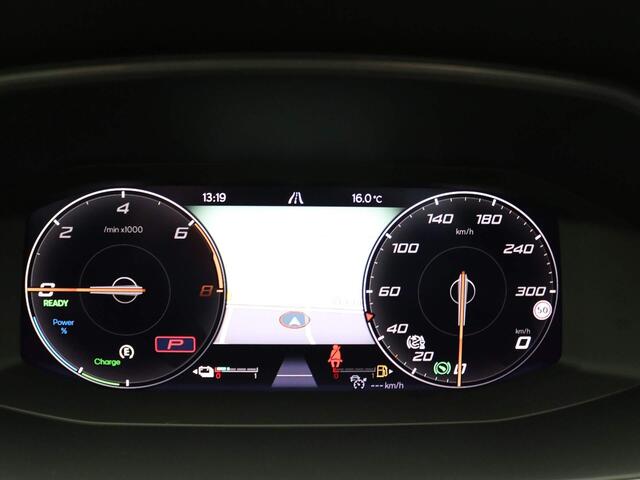 Cupra Formentor 1.4 e-Hybrid VZ Tribe Edition 245PK DSG Beatsaudio, Panoramadak, stuur-stoelverwarming, Led Matrix, 360gr camera, virtual pedal, adaptieve cruise, 19" lichtmetaal