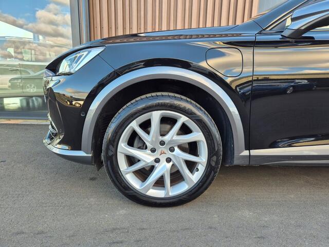Cupra Formentor 1.4 e-Hybrid Business | Keyless | LED | Navi