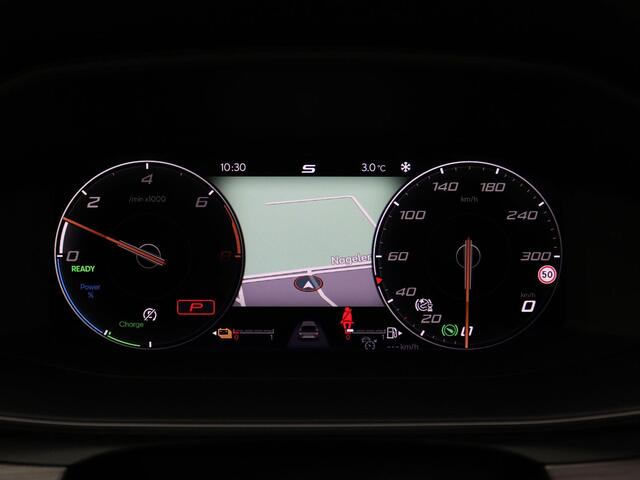 Cupra Formentor 1.4 e-Hybrid VZ Performance 245PK DSG Pano-Schuifdak, Side Assist, Adaptieve Cruise Controle, Stoel-stuurverwaming, Keyless, Trekhaak, 19" LM velgen