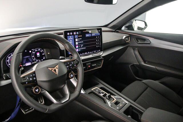 Cupra Formentor Business 1.5 TSI eHybrid 204pk DSG Automaat Adaptive cruise control, Elektrische achterklep, Navigatie, Achteruitrijcamera, LED matrix koplampen, Stuurwiel verwarmd