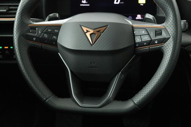 Cupra Formentor 1.4 e-Hybrid | Carplay | Leder | Stoel & stuurverwarming | Adaptive cruise | Camera | Keyless | Sfeerverlichting | Memory | Navigatie | PHEV
