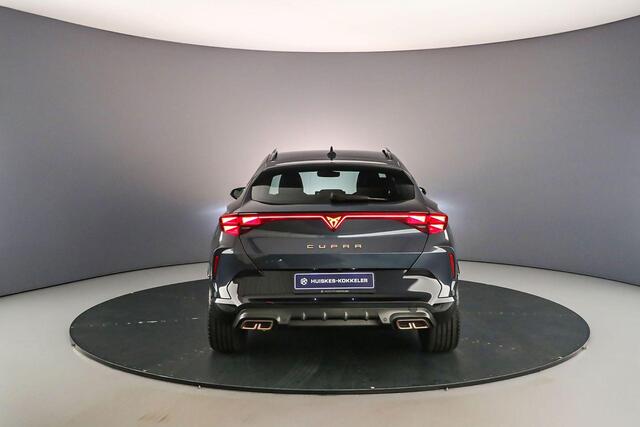 Cupra Formentor Business 1.5 TSI eHybrid 204pk DSG Automaat Adaptive cruise control, LED matrix koplampen, Stuurwiel verwarmd, Elektrische achterklep, Achteruitrijcamera, Stoelverwarming, Parkeersensoren