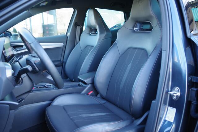 Cupra Formentor 1.4 VZ e-Hybrid 245 PK Adrenaline, Kuipstoelen, Memory, Camera