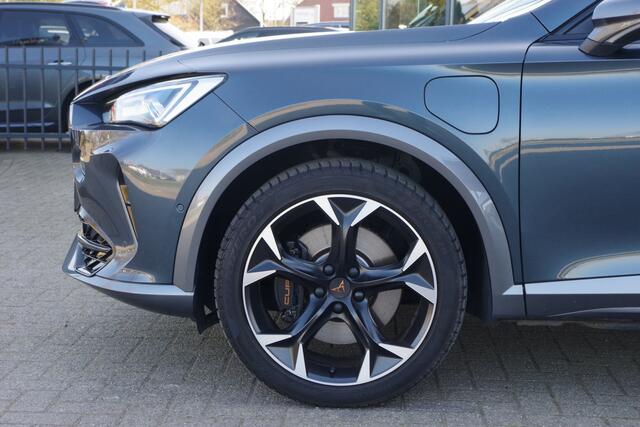 Cupra Formentor 1.4 VZ e-Hybrid 245 PK Adrenaline, Kuipstoelen, Memory, Camera