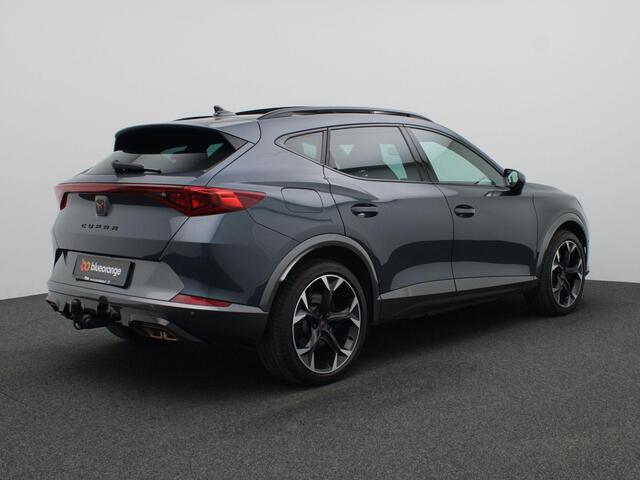 Cupra Formentor 1.4 e-Hybrid VZ Performance 245PK DSG full led, trekhaak, 360gr. camera, stuur-stoelverwarming, adaptive cruise met travel assist, side assist, virtual pedal, keyless, 19" lichtmetaal
