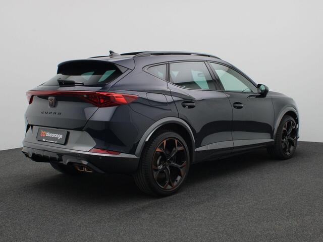 Cupra Formentor 1.4 e-Hybrid VZ Performance full led, adaptive cruise, side assist, achteruitrijcamera, schuif-kantdeldak, stuur-stoelverwarming, elek. bedienbare achterklep, keyless, 19" lichtmetaal