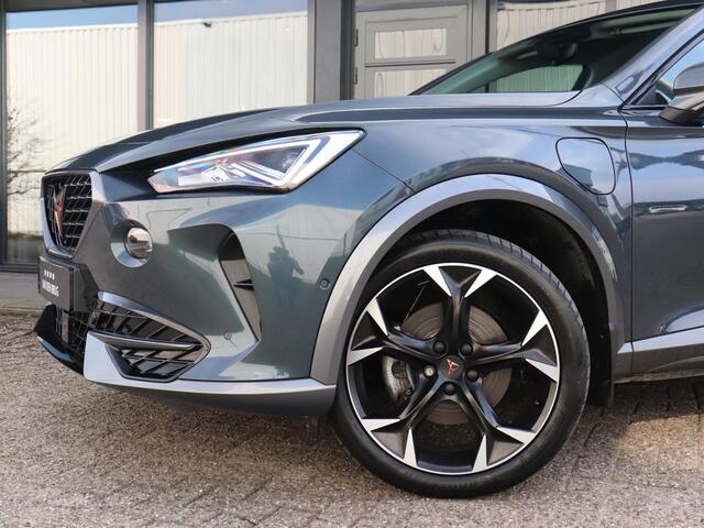 Cupra Formentor 1.4 e-Hybrid 204pk | Trekhaak | Stoel- & Stuurverwarming | Achteruitrijcamera | Adaptieve cruise control |