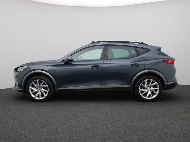 Cupra Formentor 1.4 e-Hybrid 204PK DSG kuipstoelen, panoramadak, full led, trekhaak, adaptive cruise, dodehoekdetectie, achteruitrijcamera, keyless, 18" lichtmetaal