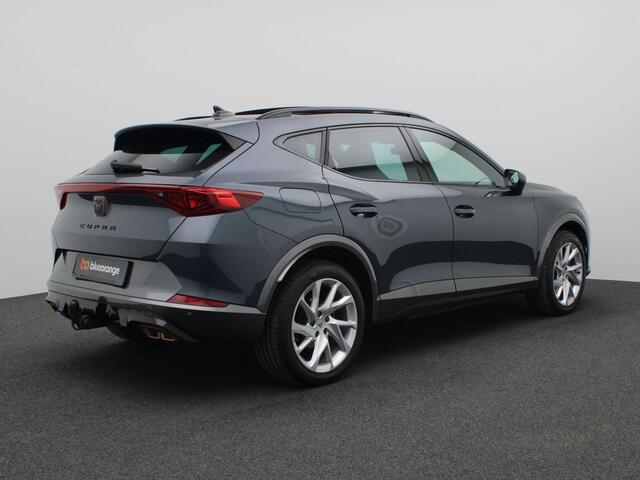 Cupra Formentor 1.4 e-Hybrid 204PK DSG kuipstoelen, panoramadak, full led, trekhaak, adaptive cruise, dodehoekdetectie, achteruitrijcamera, keyless, 18" lichtmetaal