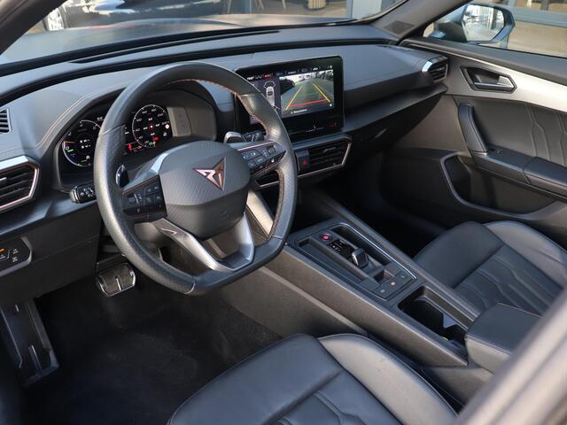 Cupra Formentor 1.4 e-Hybrid 204pk | Trekhaak | Panoramadak | Elektr. bestuurdersstoel incl. geheugen | Lederen bekleding | Adaptieve cruise control |