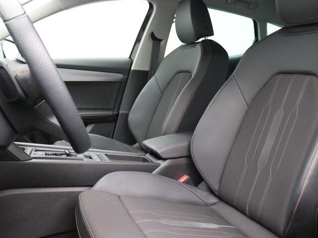 Cupra Formentor 1.4 e-Hybrid Adrenaline 204PK DSG Adaptieve Cruise Controle, Achteruitrijcamera, Stoel-Stuurverwarming, Elektrische Achterklep, Voorruitverwarming, 18" LM Velgen