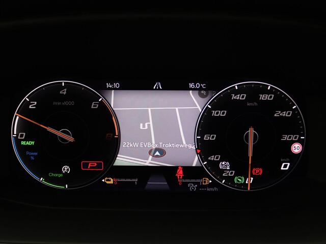 Cupra Formentor 1.4 e-Hybrid VZ Performance 245 PK DSG supersport stuur, elektrische achterklep, dodehoeksensor, panoramadak, achtuitrijcamera, navigatie, stoelverwarming