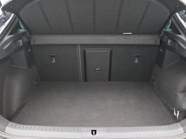 Cupra Formentor 1.4 e-Hybrid Adrenaline 204PK DSG panoramadak, full led, adaptive cruise, achteruitrijcamera, keyless, stuur-stoelverwarming, navigatie, 19" lichtmetaal