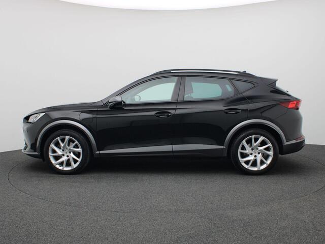 Cupra Formentor 1.4 e-Hybrid Business 204PK DSG full led, trekhaak, achteruitrijcamera, stuur-stoelverwarming, adaptive cruise, side assist, elek. bedienbare achterklep, keyless, 18" lichtmetaal